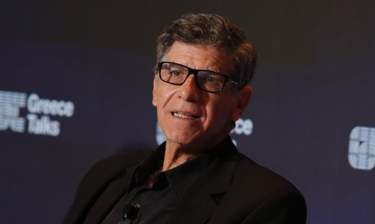 Γιάννης Μπέζος: «Δεν με ενδιαφέρει να μπω στο Netflix, έχω δει απίστευτες ανοησίες εκεί μέσα»