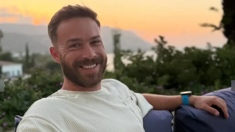 Στέφανος Μιχαήλ: «Έχω απατήσει στο παρελθόν, αλλά μετά το μετάνιωσα»Στέφανος Μιχαήλ: «Έχω απατήσει στο παρελθόν, αλλά μετά το μετάνιωσα»