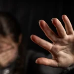 Καταγγελία για ενδοοικογενειακή βία στη Ρόδο: Μητέρα κατηγορείται για κακοποίηση της κόρης της με αυτισμό