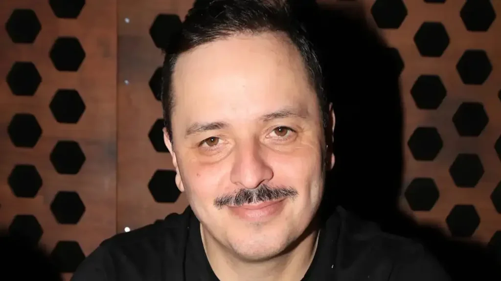 Αλέξανδρος Τσουβέλας: «Ό,τι κι αν σατιρίζεις τώρα, θέλει μια προσοχή με το correct»