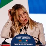 Η Τζόρτζια Μελόνι φέρνει δρακόντεια δημόσια ασφάλεια στην Ιταλία – Προληπτικές προσαγωγές, νέα νόμιμη άμυνα και αποκλεισμοί διαδηλωτών