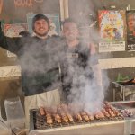 Ολη η Πάτρα τσικνίζει – φωτό & βιντεο