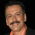 Θάνος Κιούσης: «Δεν ρωτάτε ποτέ τους υπεύθυνους ενός καναλιού γιατί “κόβουν” μια εκπομπή, μόνο εμένα γιατί είμαι δημόσιο πρόσωπο» Θάνος Κιούσης: «Δεν ρωτάτε ποτέ τους υπεύθυνους ενός καναλιού γιατί “κόβουν” μια εκπομπή, μόνο εμένα γιατί είμαι δημόσιο πρόσωπο»