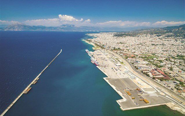 Πάτρα - Δ. Ελλάδα to-limani-tis-patras-basikos-diametakomistikos-kombos-sti-mesogeio