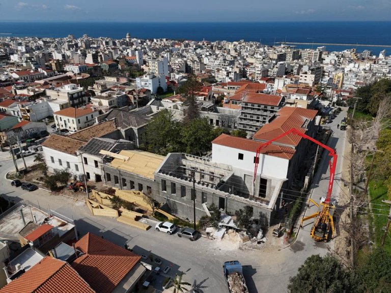 Δείτε βίντεο: Πώς αναμορφώνεται το παλιό Δημοτικό Νοσοκομείο της Πάτρας