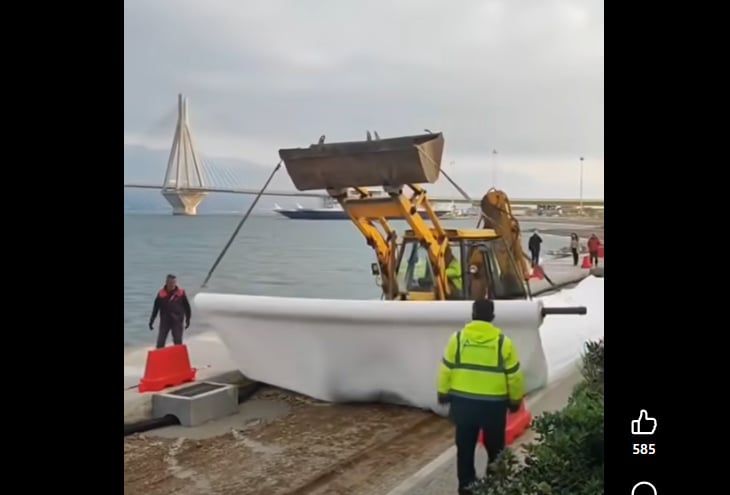 Πάτρα: Πώς φτιάχνουν “αθάνατο” δρόμο στην παραλιακή Ρίου – ΒΙΝΤΕΟ