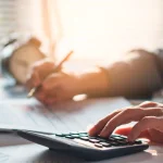 Φορολογικές δηλώσεις: Τη Δευτέρα ξεκινά η υποβολή, μειώσεις τεκμηρίων και νέοι κωδικοί στο Ε1