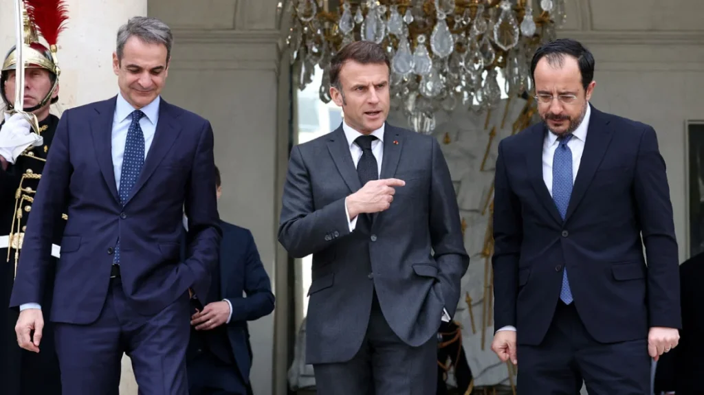 maketa-mitsotakis-macron-xristodoulidis