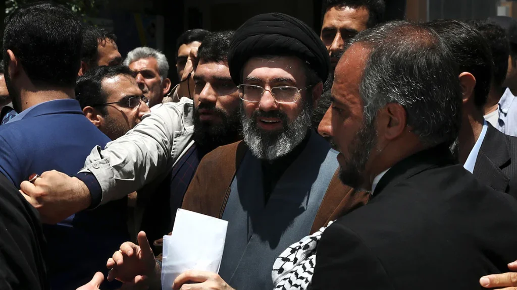 Με δάνειο 42 εκατ. ευρώ από εταιρεία Ισραηλινών αγόρασε ο Μοτζτάμπα Χαμενεΐ πολυτελή ακίνητα στο Λονδίνο mojtabkhamenei3-xrm