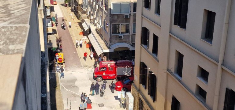 Πάτρα: Πυρκαγιά δίπλα από τον Λοτσάρη - φωτο