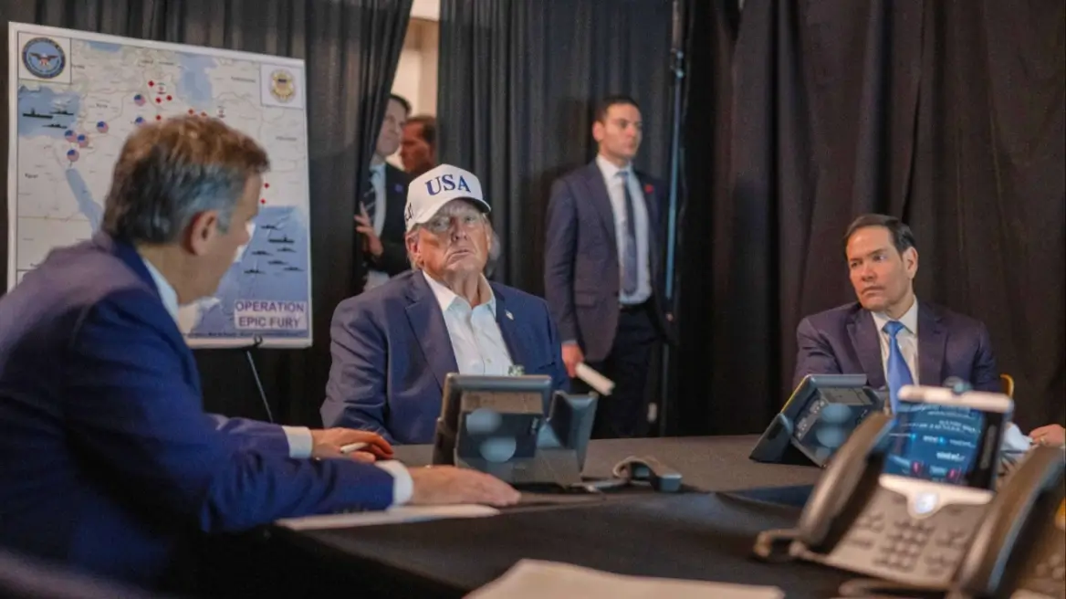 trump_usa_epixeirisi (1)