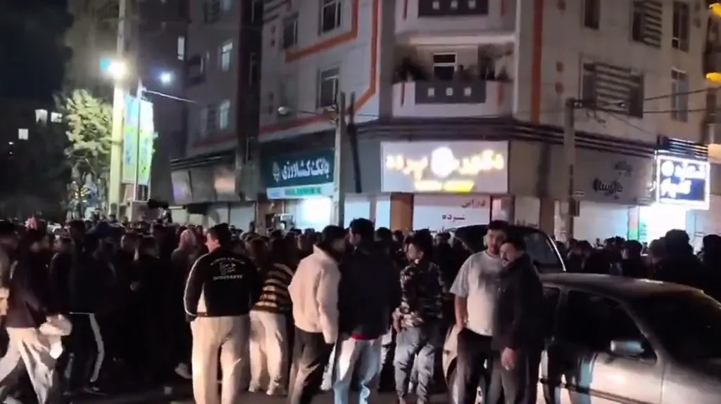 xrwma-texerani-kosmos